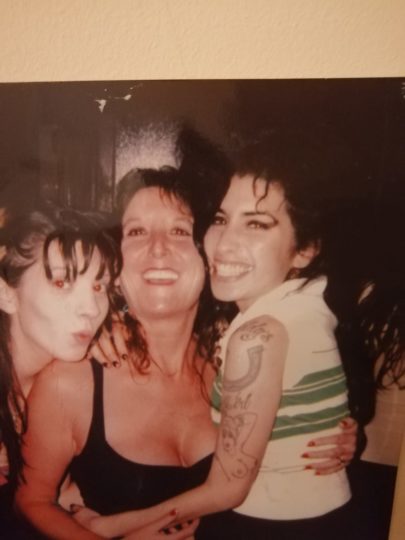 Amy Winehouse,Eileen and Friend at The Good Mixer